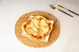 Olives with Cheese Manoucheh