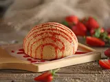 Bun with Strawberry